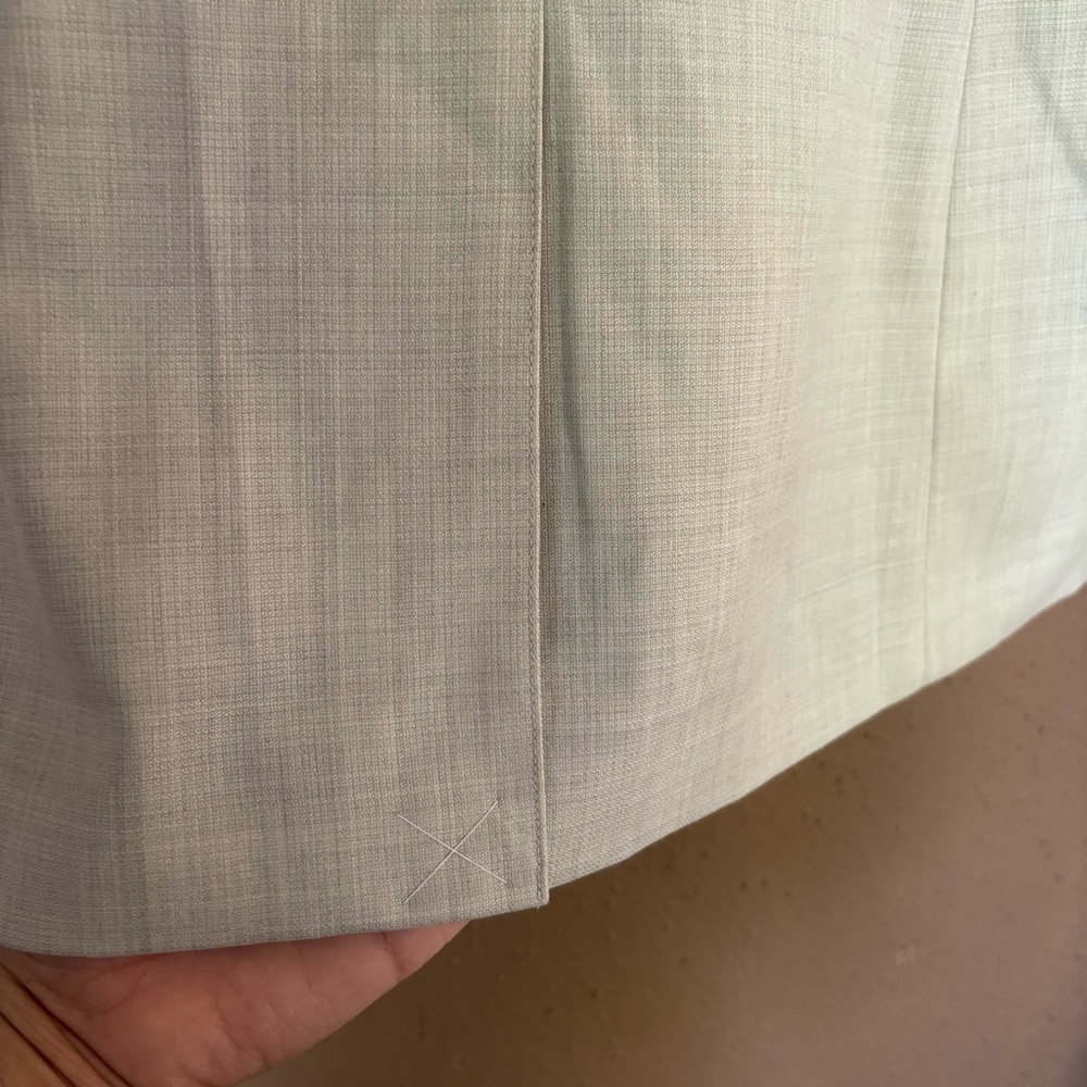 Ann taylor LOFT Women's Beige Blazer 100% wool size 12P - Picture 7 of 9
